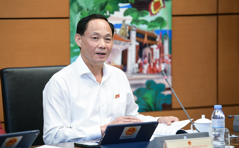 Phó Chủ tịch Quốc hội, Thượng tướng Trần Quang Phương, đại biểu Quốc hội tỉnh Quảng Ngãi phát biểu tại phiên họp Tổ 17