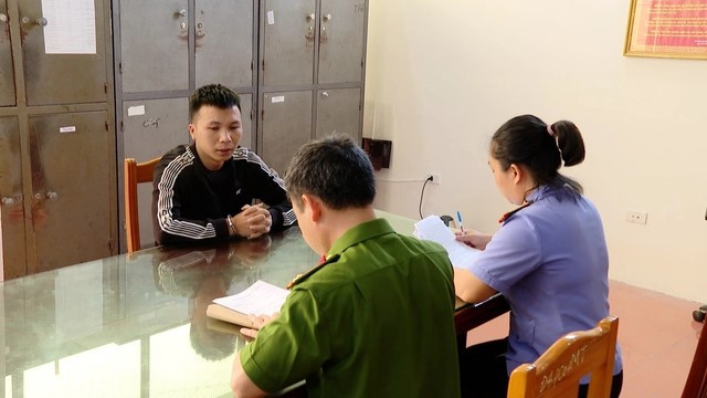 Đối tượng Hứa Văn Hội tại Cơ quan Công an. Ảnh: CA Lạng Sơn